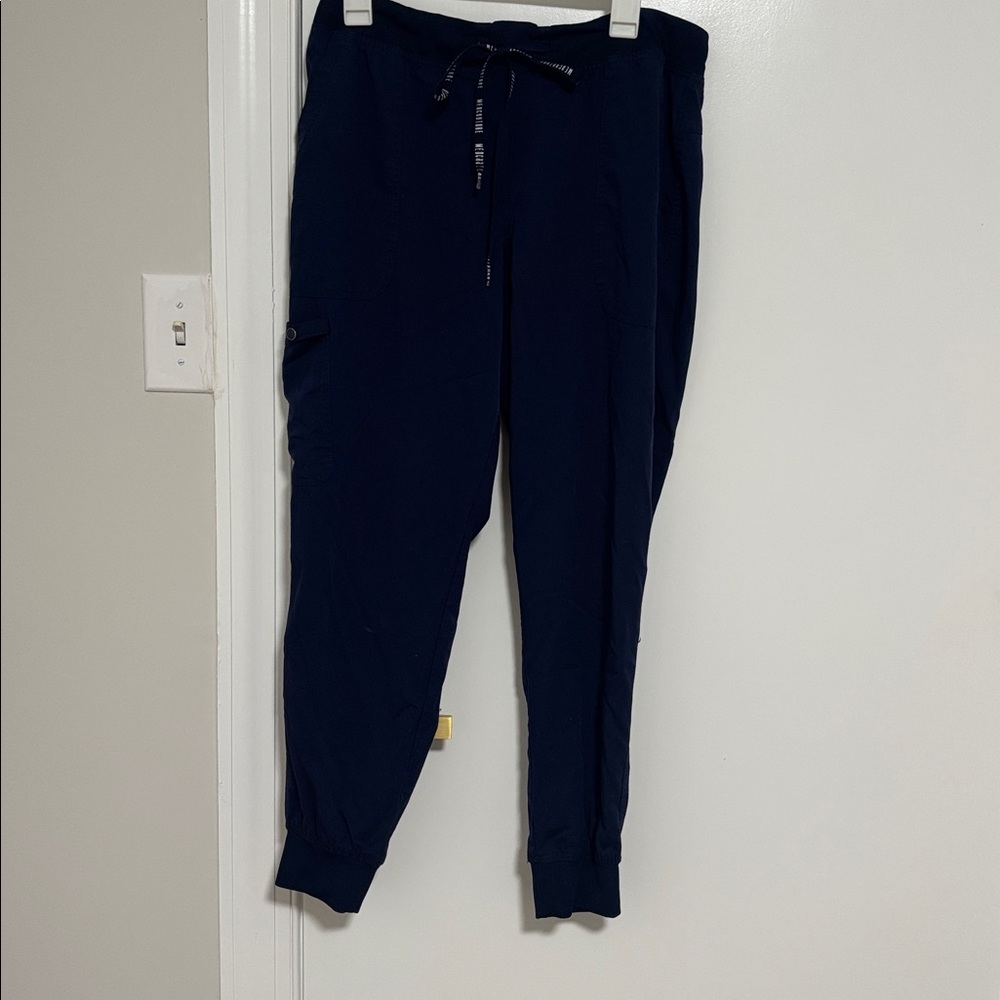 Scrub Navy Jogger Pants ‼️FREE TOP‼️